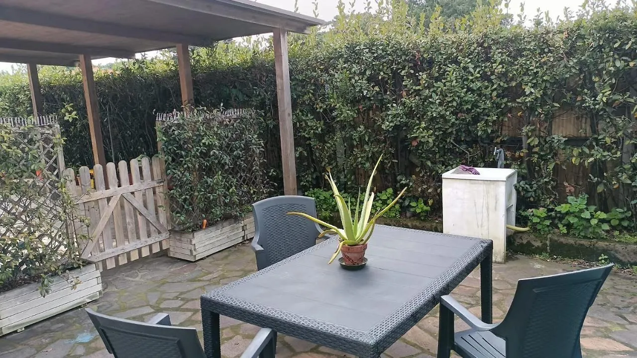 Appartamento 8380 Il Glicine Albinia Italia